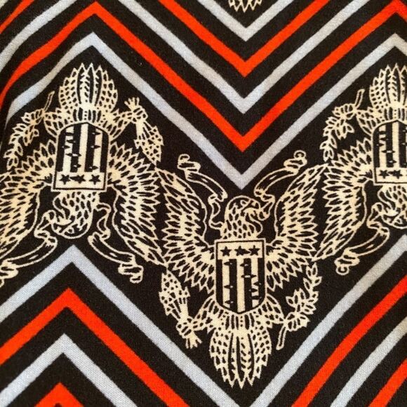 0726 LuLaRoe Red and Black Zigzag Tween Girls 8/10/12/14 Leggings New - Picture 2 of 4